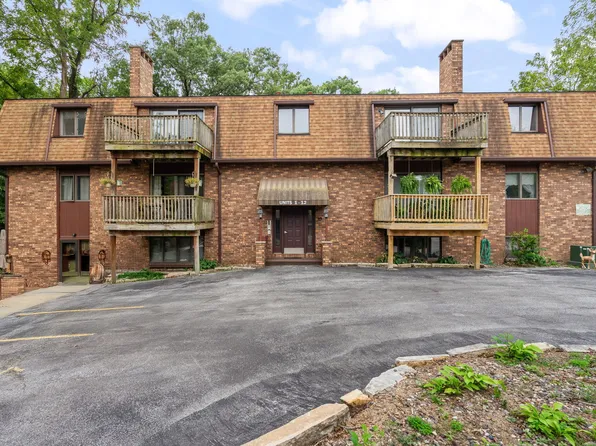 3626 38th St APT 12, Rock Island, IL 61201