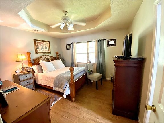 5th image of 138 Zachary Dr