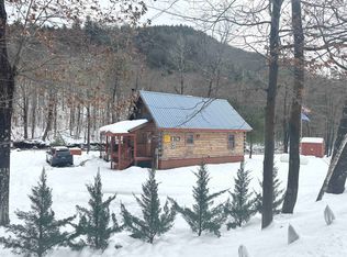 638 Dover Rd, South Newfane, VT 05351