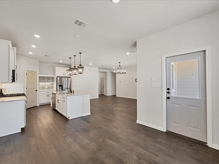 2605 Acoma Ln — Photo 30