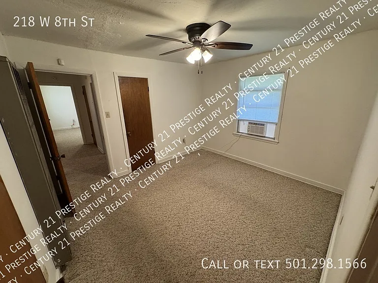 218 W 8th St — Photo 16