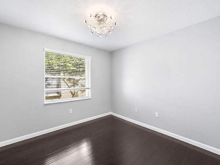 5030 SW 155th Ter — Photo 18