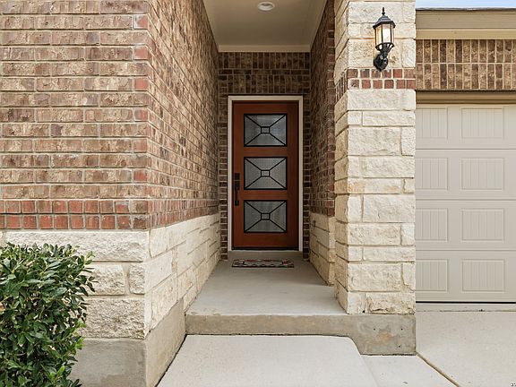 2nd image of 10616 Hibiscus Cove
