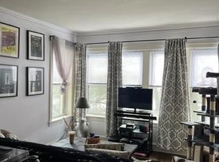 1400 W Cuyler Ave #1E, Chicago, IL 60613