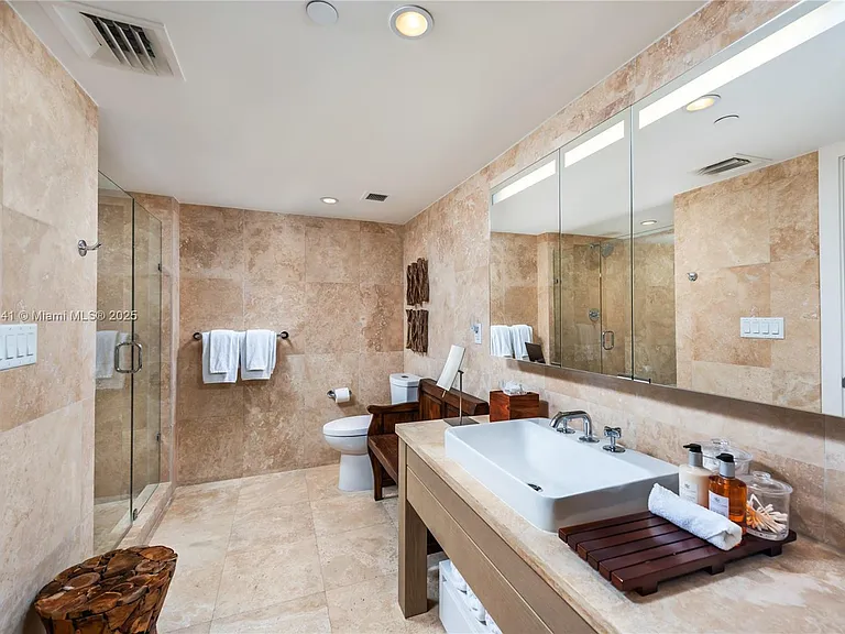 102 24th St #1208 — Photo 9
