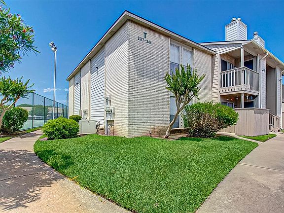 2nd image of 3919 Fairmont Pkwy APT 237