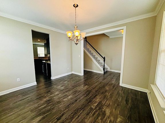 4th image of 122 Farrand Dr