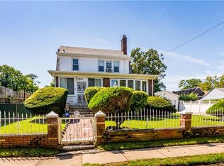 2721 Coldspring Rd, Far Rockaway, NY 11691