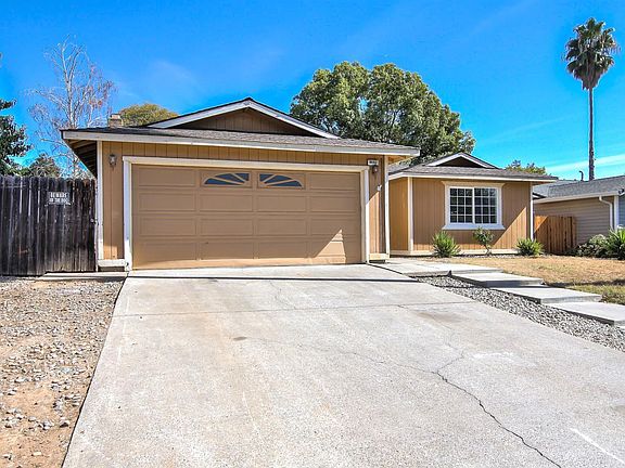 2nd image of 9082 Clendenen Way