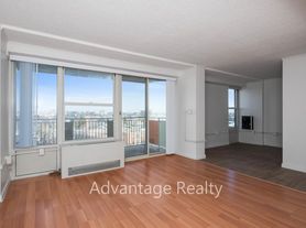 295 Harvard St #803J, Cambridge, MA 02139