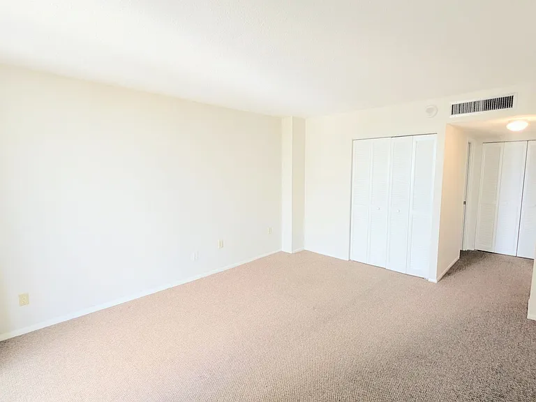 4822 Ocean Blvd #5F — Photo 23