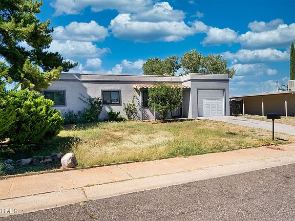3rd image of 4931 E De Medici Dr