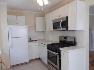 526 Rosewood Ter, Linden, NJ 07036