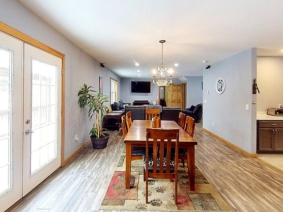 4th image of 131 Buchler Road