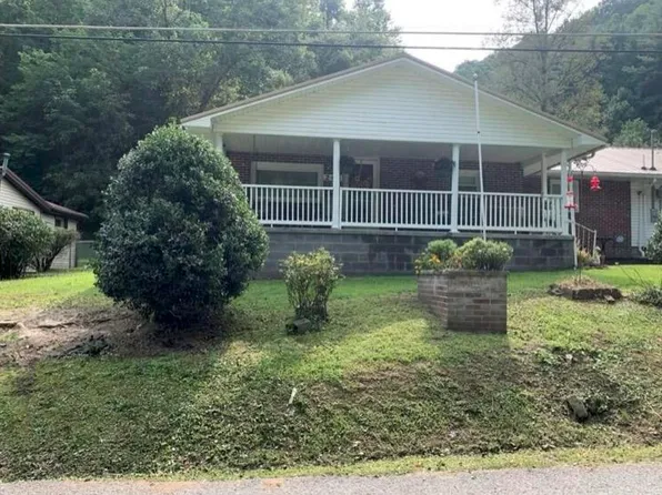 243 Nosben Frk, Belfry, KY 41514