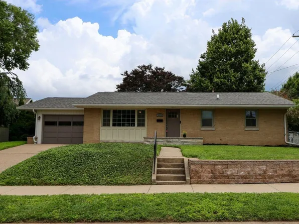 925 S 19th St, Quincy, IL 62301