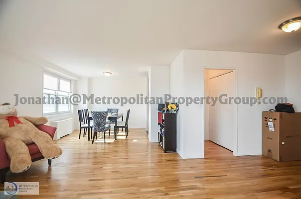 Rented by Metropolitan Property Group | media 14