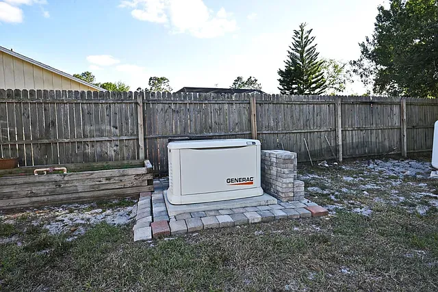 2 bed, 1000 sqft, $2,000 — Photo 2
