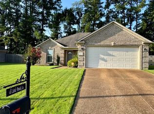 65 Little Brook Ln, Jackson, TN 38305