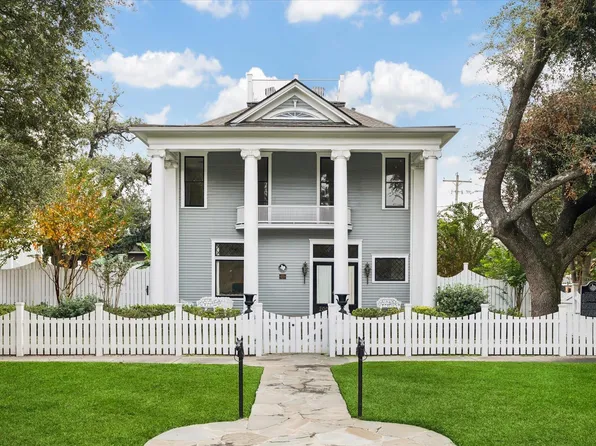 200 Westmoreland St, Houston, TX 77006