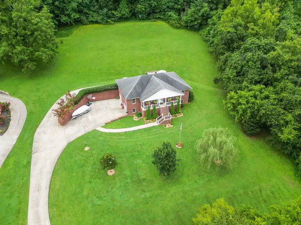 113 Agee Branch Ln, Hickman, TN 38567