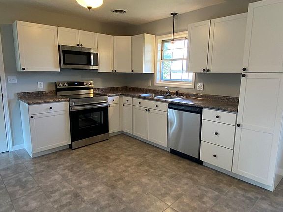 4th image of 2661 Holston Dr