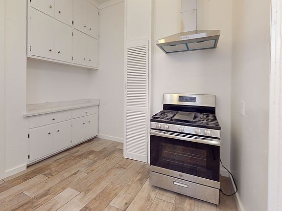 2nd image of 550 Baker St #1