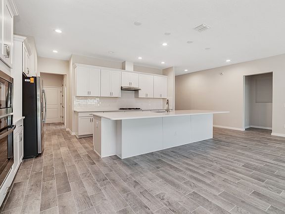 Open kitchen ideal for gatherings