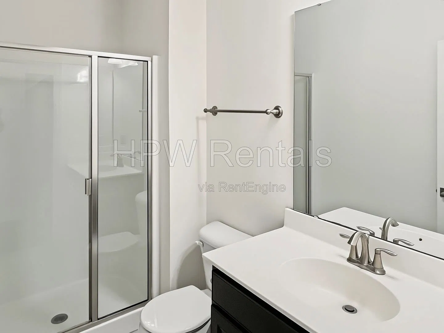 3 bed, 3.5 bath, 2111 sqft, $2,100 — Photo 4