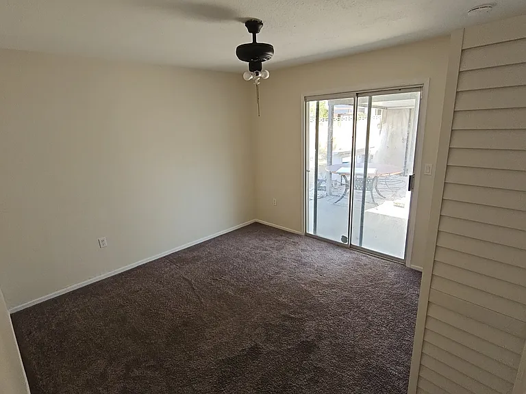 690 Montebello Pl — Photo 4