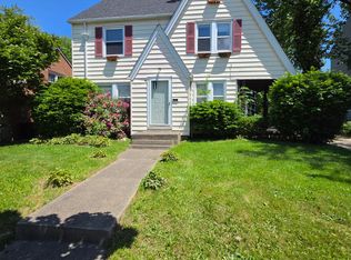 1405 Villa Dr, South Euclid, OH 44121