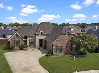 5319 Barberry Ln, Bossier City, LA 71112