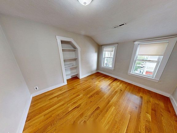 5th image of 14 Dow St