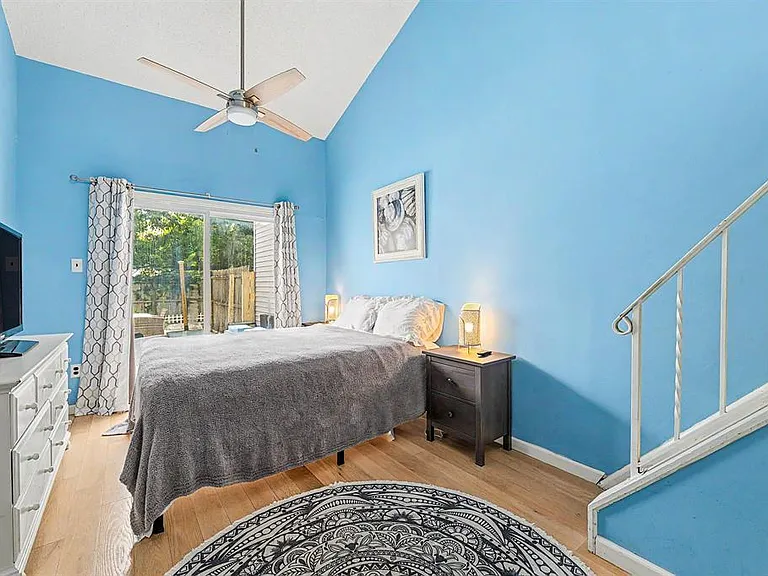 423 Berkshire Dr — Photo 24