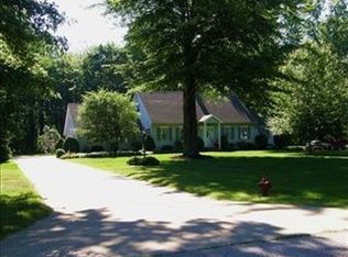 2222 Ashbrook Dr, Ashtabula, OH 44004