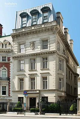Sold by Sotheby's International Realty | media 1