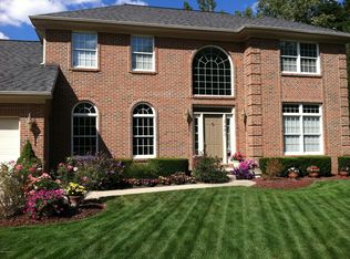 2483 Whispering Meadows Ct SE, Kentwood, MI 49512
