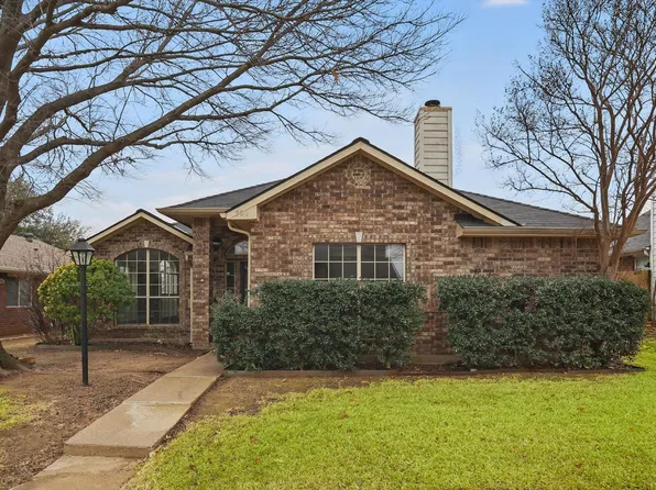 901 Stone Trail Dr, Flower Mound, TX 75028