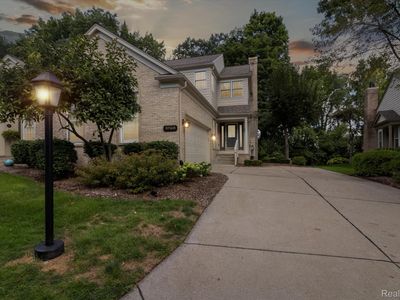 39568 Dun Rovin Dr, Northville, MI, 48168