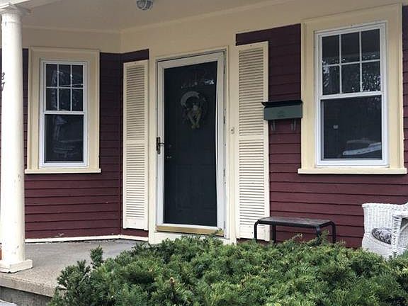 3rd image of 87 Anoka Ave