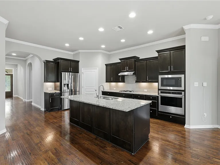 2612 Kinnersley Ct — Photo 8