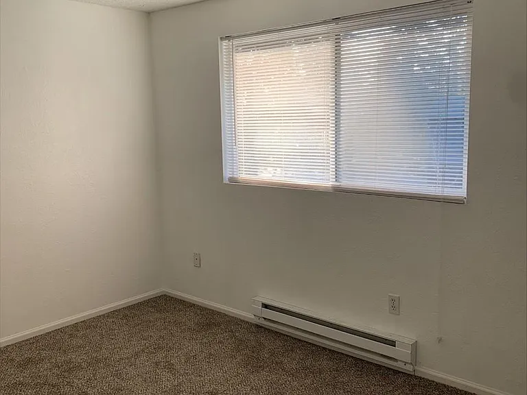 9117 Meridian Pl NE — Photo 10