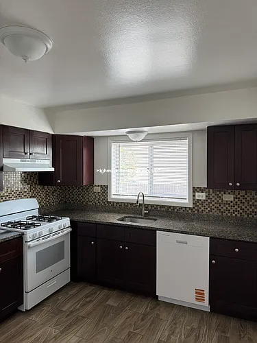 1306 Carol St Photo 1