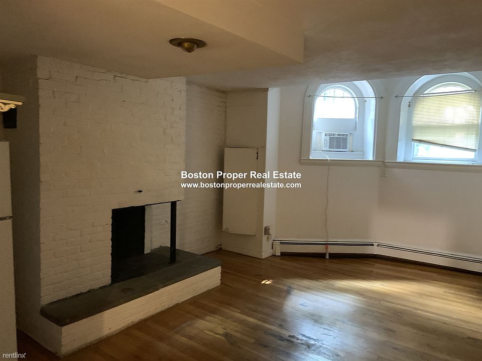 9 Marlborough #B1 Boston - Back Bay Unit Photo 1 (2)