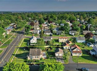 709 Huntington Rd, Stratford, CT 06614