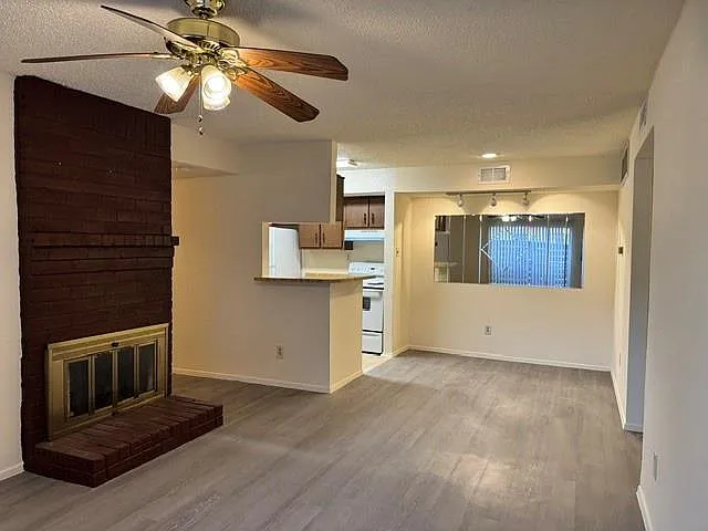 2 bed, 2.0 bath, 1050 sqft, $1,150 — Photo 1