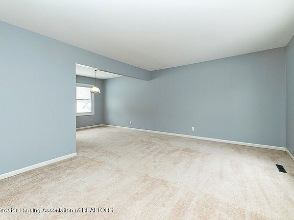 5th image of 4551 Sandstone Dr