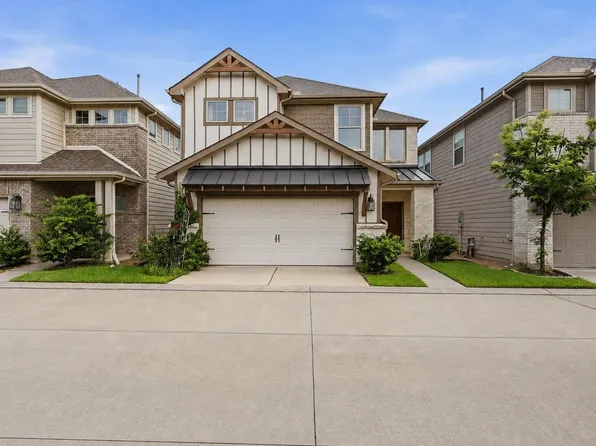 4028 Starbright St, Houston, TX 77018