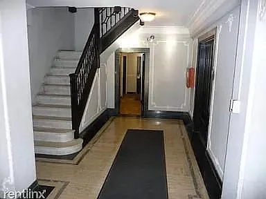 11 Jamaicaway Ct — Photo 3