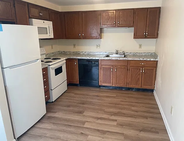 2 bed, 850 sqft, $1,025 — Photo 2